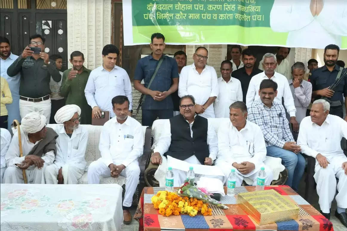 Abhay Chautala reached Phoolkan on the request of the newly elected Panchayat