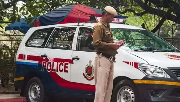 लूट के इरादे से दिल्ली में युवक की चाकू से हमला कर हत्या, मुख्य आरोपी और दो नाबालिग पकड़े
