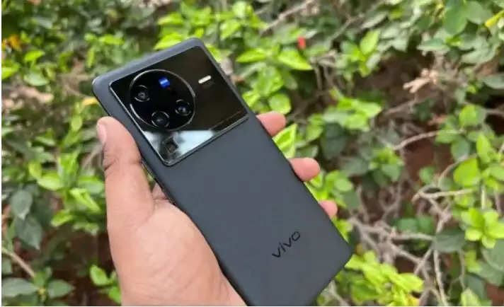 गदर मचाने आया Vivo का Smartphone, फीचर्स देख हो जाओगे पागल