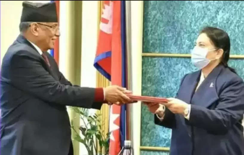 ओली का मिला साथ, प्रचंड बने नेपाल के प्रधानमंत्री