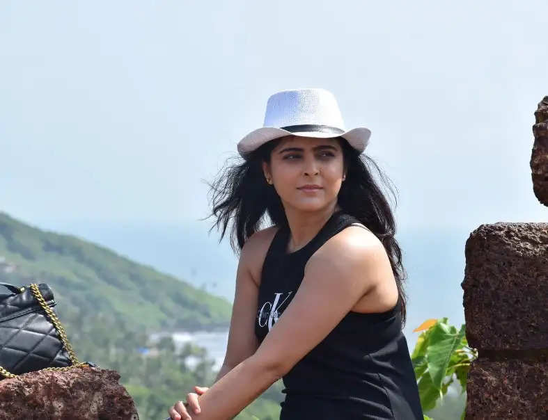 In Pics: Madhurima Tuli enjoys a dreamy getaway in Goa, fans love her droolworthy snaps