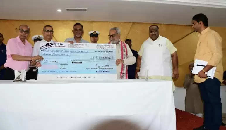 शिवपुरी में वातानुकमलित हॉल के लिए राज्यपाल ने की 31 लाख देने की घोषणा
