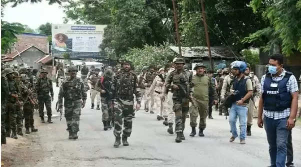 Manipur में भड़की violence, firing में तीन कुकी नागरिकों की death; security forces ने संभाला मोर्चा