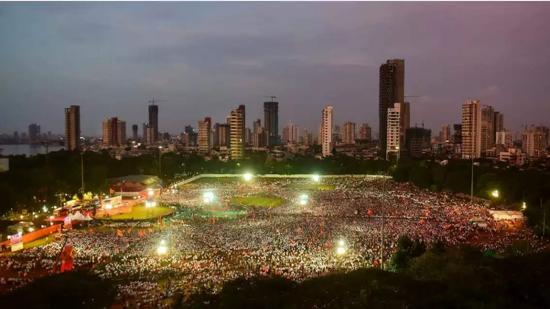Shinde or Uddhav Thackeray…whose Dussehra rally attracted more crowd? Mumbai Police told