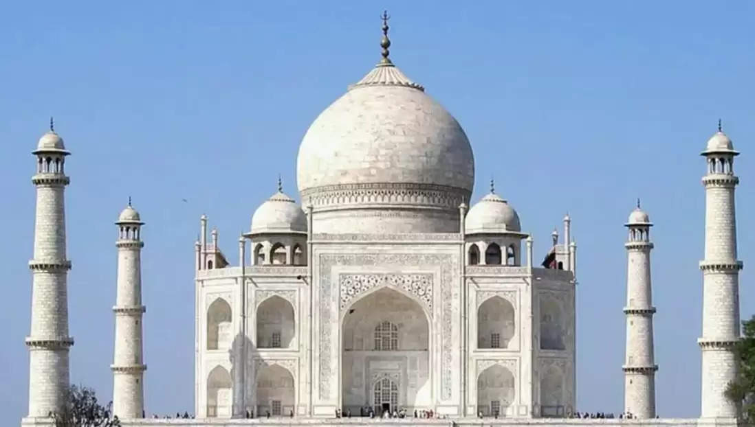 What is the story of the Black Taj Mahal, if it was built, where would it have been and what would it look like?